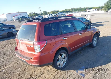 2010 Subaru Forester 2.5X Premium z USA, uszkodzony, nr VIN JF2SH6CCXAH912195